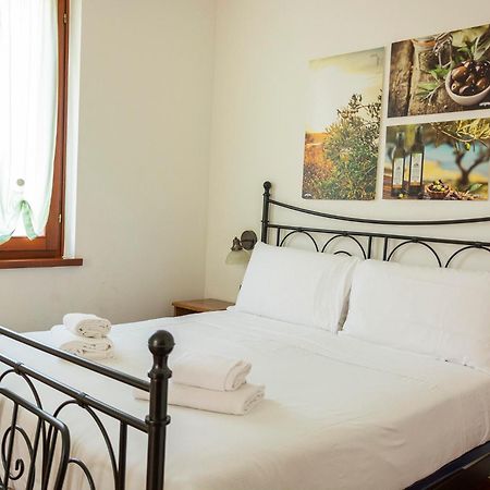 Agriturismo Il Giardino Degli Ulivi Lazise Ngoại thất bức ảnh